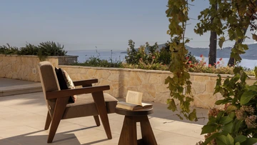 Orašac 7-Bedroom Villa with Heated Pool & Sea Views