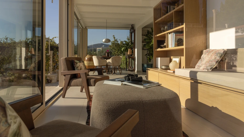 Orašac 7-Bedroom Villa with Heated Pool & Sea Views