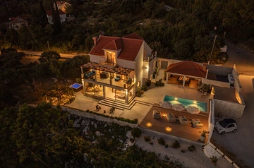 Orašac 7-Bedroom Villa with Heated Pool & Sea Views