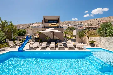 Villa in Pag for up to 14 Guests with 7 Bedrooms