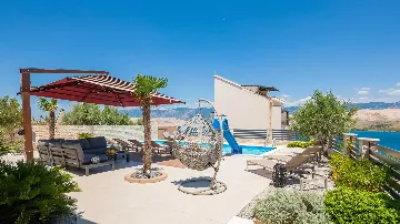 Villa in Pag for up to 14 Guests with 7 Bedrooms
