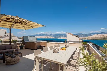 Villa in Pag for up to 14 Guests with 7 Bedrooms