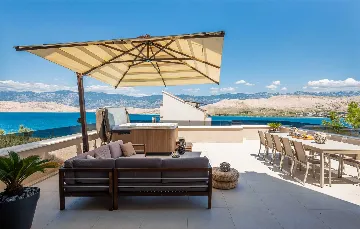 Villa in Pag for up to 14 Guests with 7 Bedrooms
