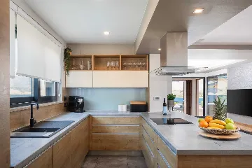 Villa in Pag for up to 14 Guests with 7 Bedrooms