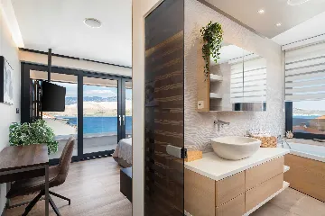 Villa in Pag for up to 14 Guests with 7 Bedrooms