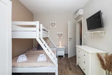 Villa in Pag for up to 14 Guests with 7 Bedrooms