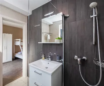 Villa in Pag for up to 14 Guests with 7 Bedrooms