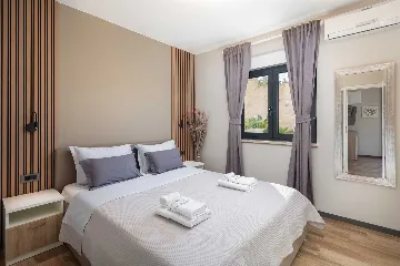 Villa in Pag for up to 14 Guests with 7 Bedrooms