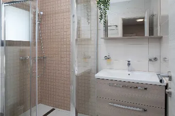 Villa in Pag for up to 14 Guests with 7 Bedrooms