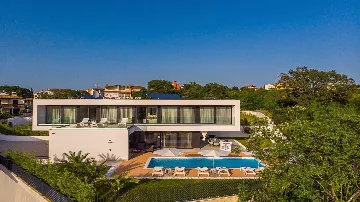 4-Bedroom Villa with Private Pool in Rovinj