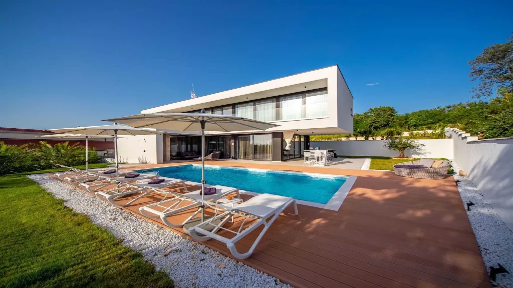4-Bedroom Villa with Private Pool in Rovinj
