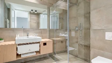 Villa for 8 Guests with Heated Pool in Primošten