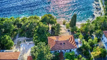 3-Bedroom Villa with Direct Beach Access in Hvar