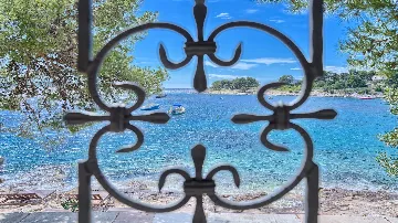 3-Bedroom Villa with Direct Beach Access in Hvar