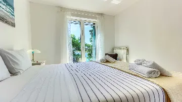 3-Bedroom Villa with Direct Beach Access in Hvar