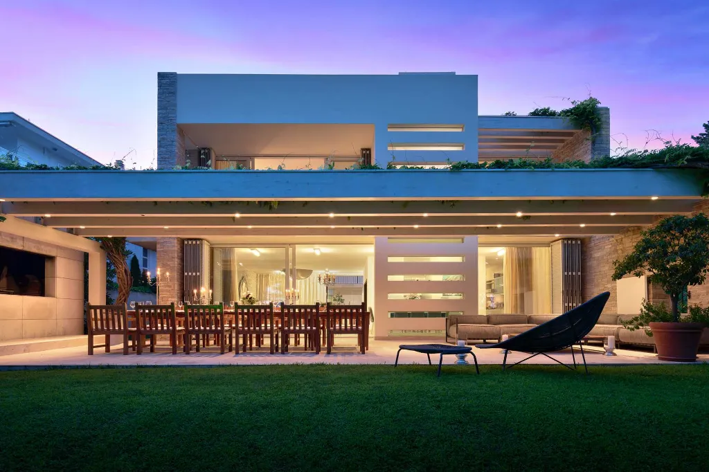 Villa in Bol for 16 Guests with Heated Pool