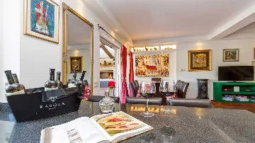 4-Bedroom Villa in Knežica for Up to 8 Guests