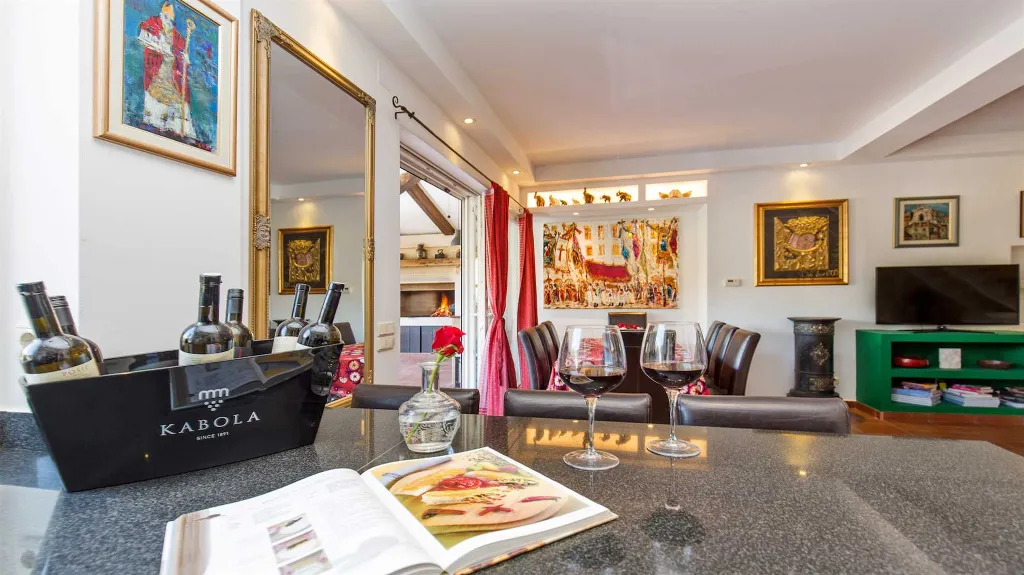 4-Bedroom Villa in Knežica for Up to 8 Guests