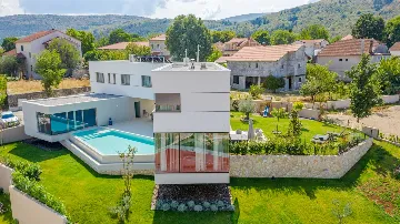 Villa in Zmijavci for up to 20 Guests