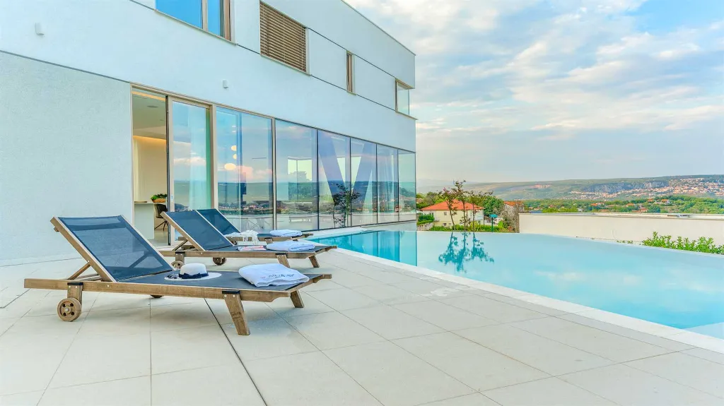 Villa in Zmijavci for up to 20 Guests