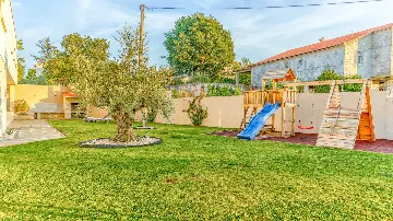 Villa in Zmijavci for up to 20 Guests