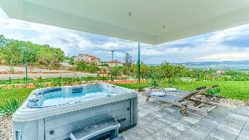 Villa in Zmijavci for up to 20 Guests