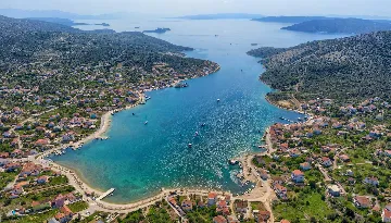 Vinišće Villa for 8 Guests with Heated Pool