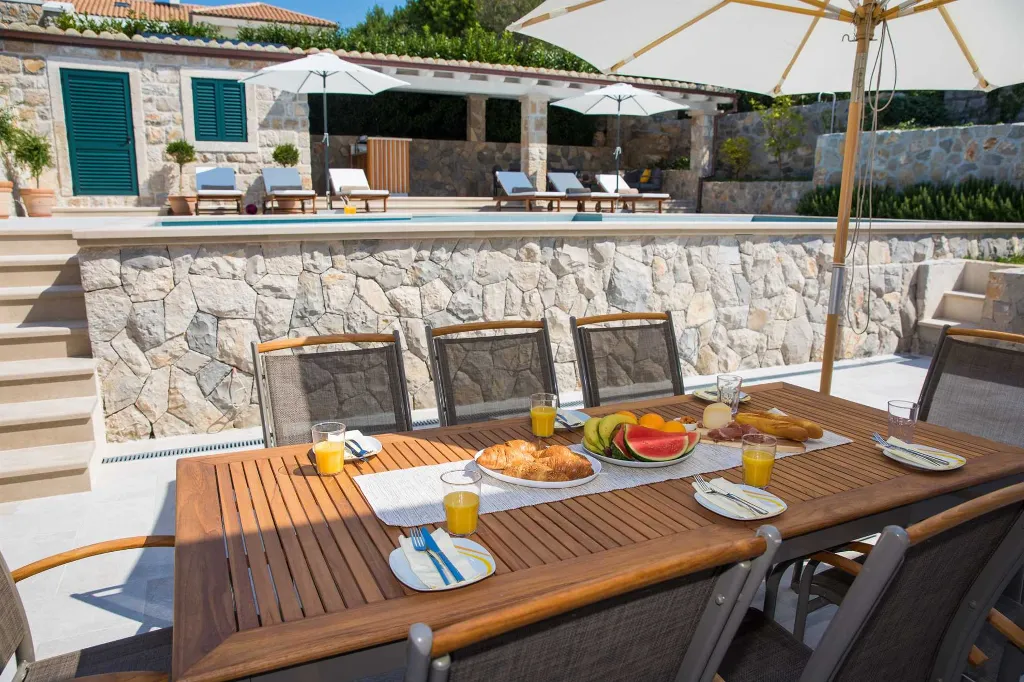 3-Bedroom Villa in Cavtat for 6 Guests