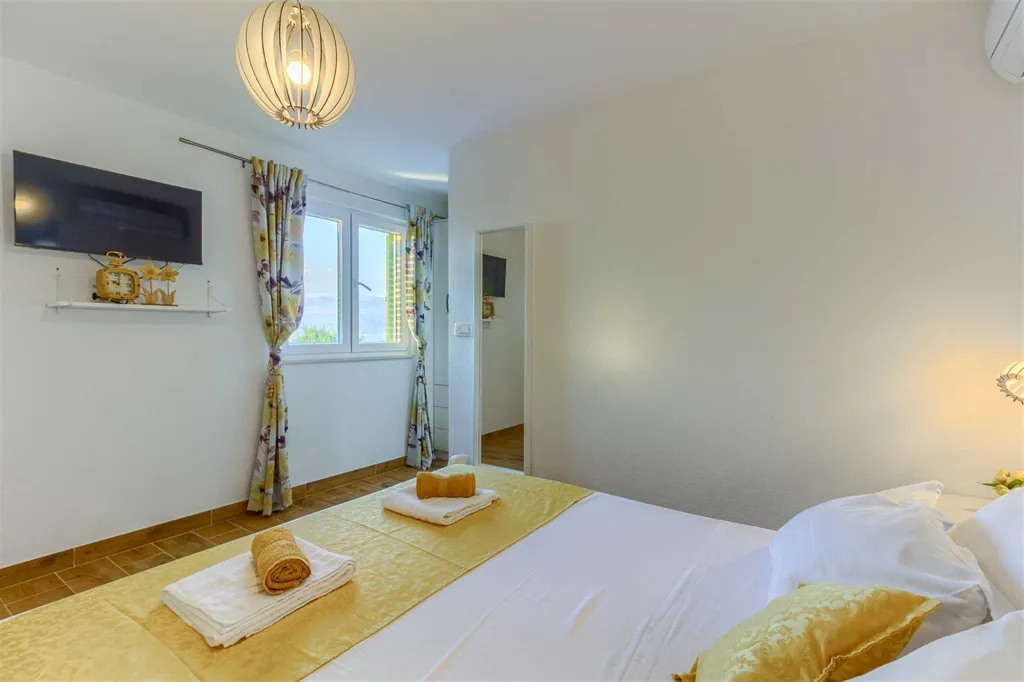 3-Bedroom Villa with Heated Pool in Supetar