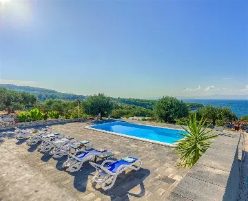 3-Bedroom Villa with Heated Pool in Supetar