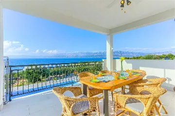 3-Bedroom Villa with Heated Pool in Supetar