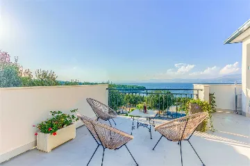 3-Bedroom Villa with Heated Pool in Supetar