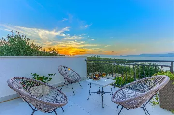 3-Bedroom Villa with Heated Pool in Supetar