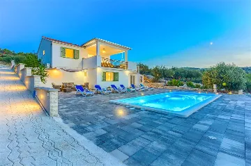 3-Bedroom Villa with Heated Pool in Supetar