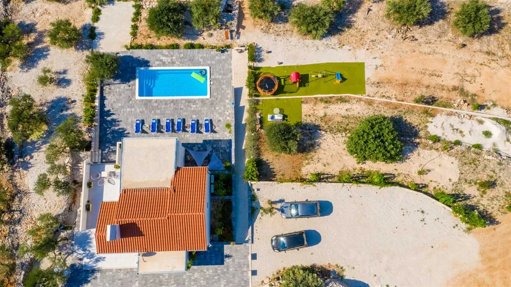 3-Bedroom Villa with Heated Pool in Supetar