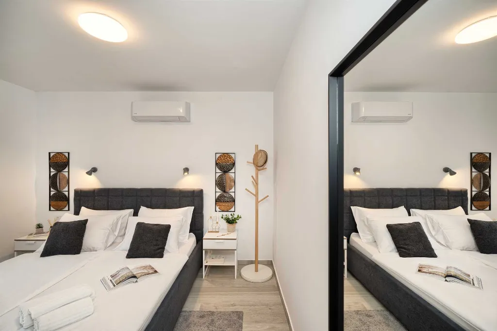4-Bedroom Villa in Vodice with Pool & Jacuzzi