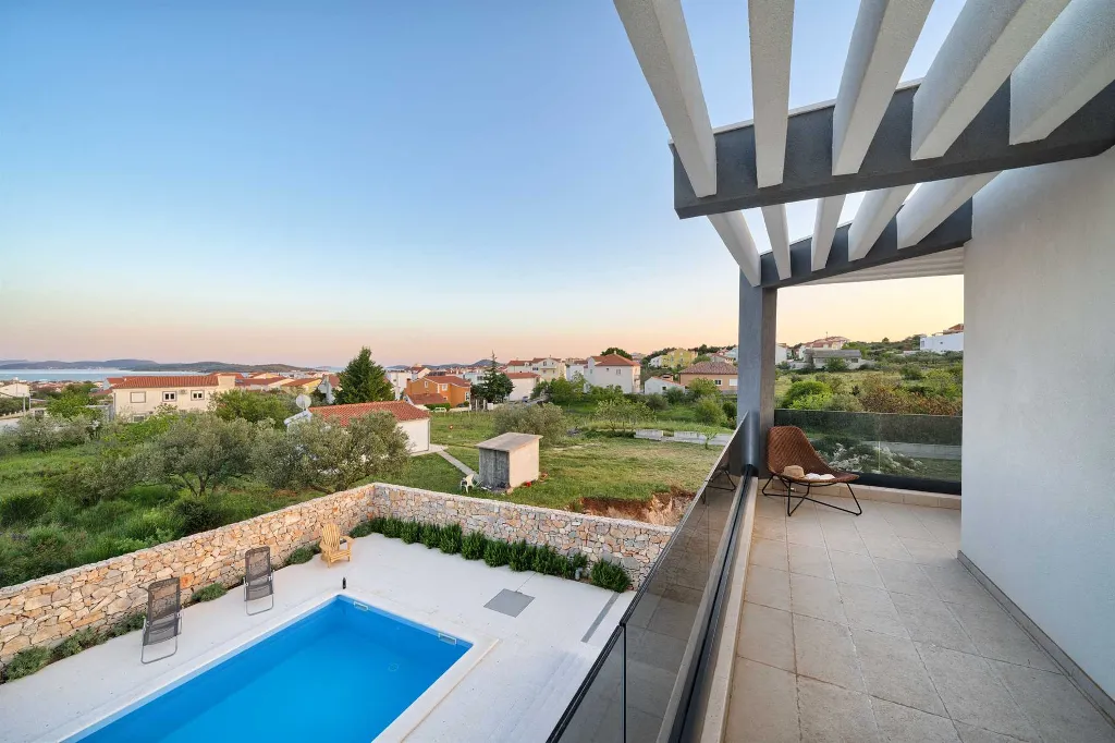 4-Bedroom Villa in Vodice with Pool & Jacuzzi