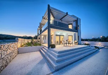 4-Bedroom Villa in Vodice with Pool & Jacuzzi