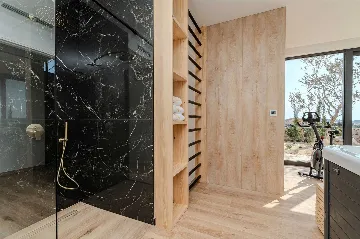 8-Bedroom Villa in Vodice for Up to 20 Guests