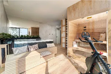 8-Bedroom Villa in Vodice for Up to 20 Guests