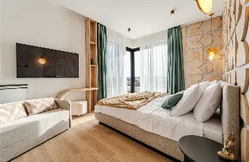 8-Bedroom Villa in Vodice for Up to 20 Guests