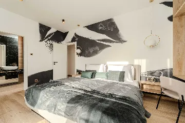 8-Bedroom Villa in Vodice for Up to 20 Guests