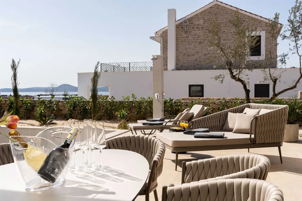 8-Bedroom Villa in Vodice for Up to 20 Guests