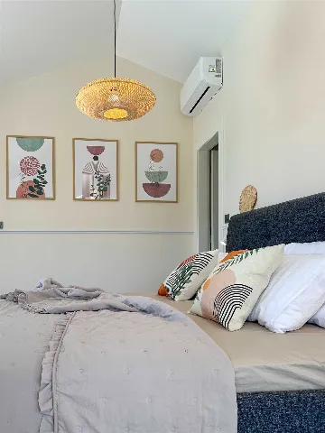 4-Bedroom Villa with Sea Views in Splitska