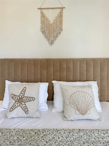 4-Bedroom Villa with Sea Views in Splitska