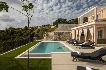 Rogoznica 4-Bedroom Villa with Heated Pool & Sea View