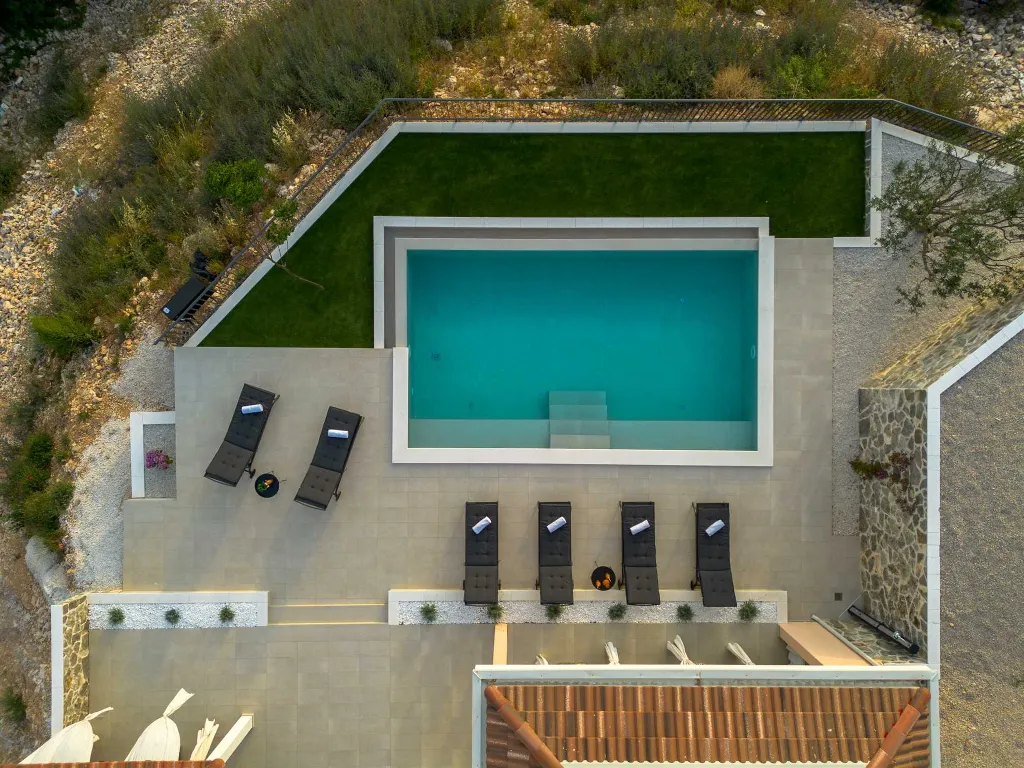 Rogoznica 4-Bedroom Villa with Heated Pool & Sea View