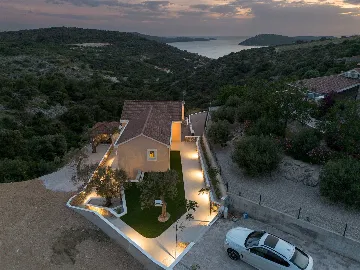 Rogoznica 4-Bedroom Villa with Heated Pool & Sea View