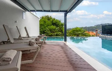 5-Bedroom Villa in Korčula for up to 10 Guests