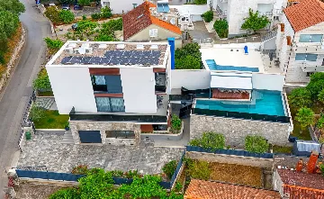 5-Bedroom Villa in Korčula for up to 10 Guests
